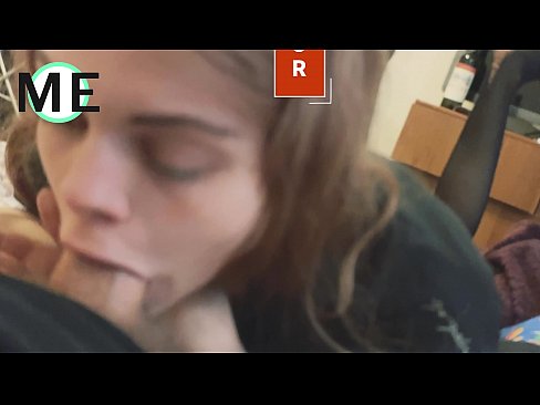 ❤️ Πούτσος στο λαιμό της, σκισμένο καλσόν και σκισμένα τακούνια ❤️❌ Ανώμαλο βίντεο ❤
